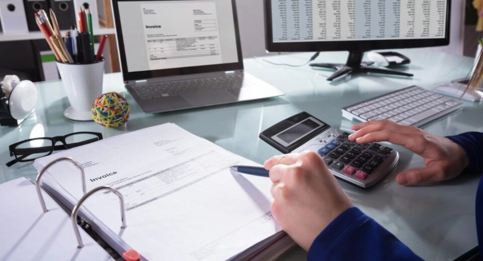 How Corporate Finance Strategy Consulting Drives Business Growth in Dubai